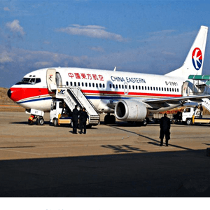 洛阳北郊机场货运航空快运业稳步发展的原因是什么？